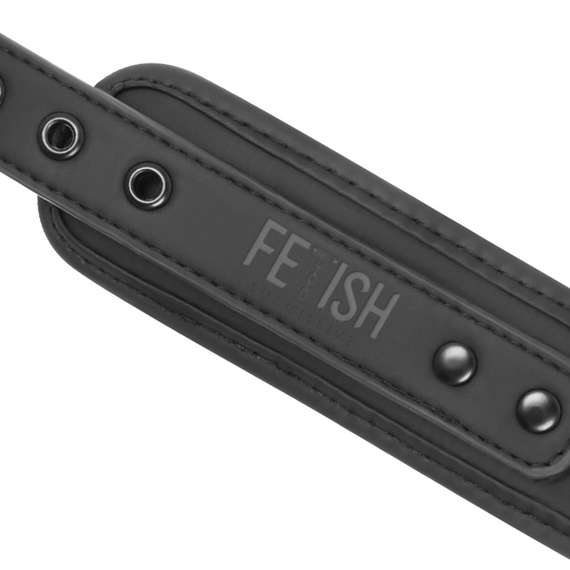 FETISH SUBMISSIVE - HALSKETTE UND HANDSCHELLEN AUS VEGANEM LEDER MIT NOPRENE-FUTTER – Bild 10